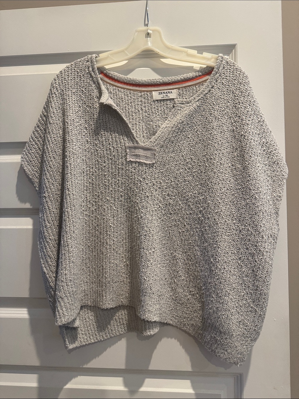 Zenana Outfitters Light Gray Knit Pullover